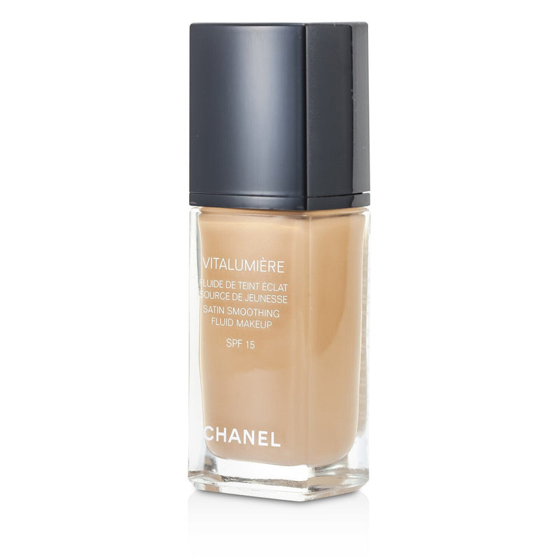 Chanel Vitalumiere Satin Smoothing Fluid Makeup SPF 15, 20 Clair