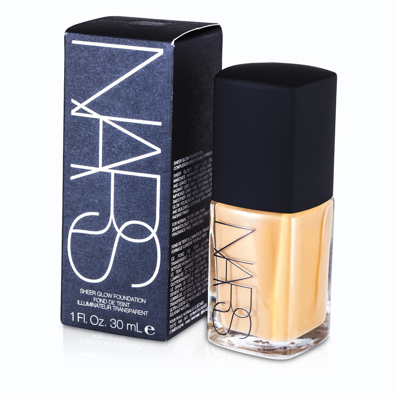 NARS Sheer Glow Foundation - Yukon (Light 2.5)  30ml/1oz