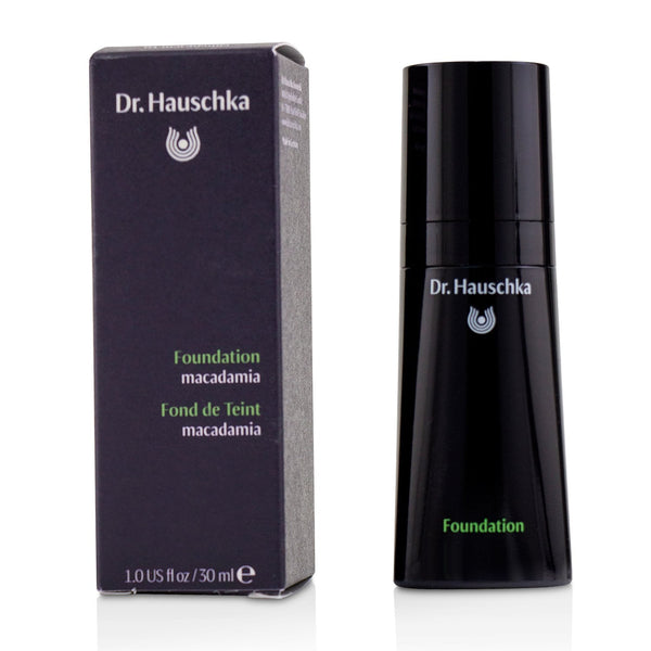 Dr. Hauschka Foundation - #02 (Almond)  30ml/1oz