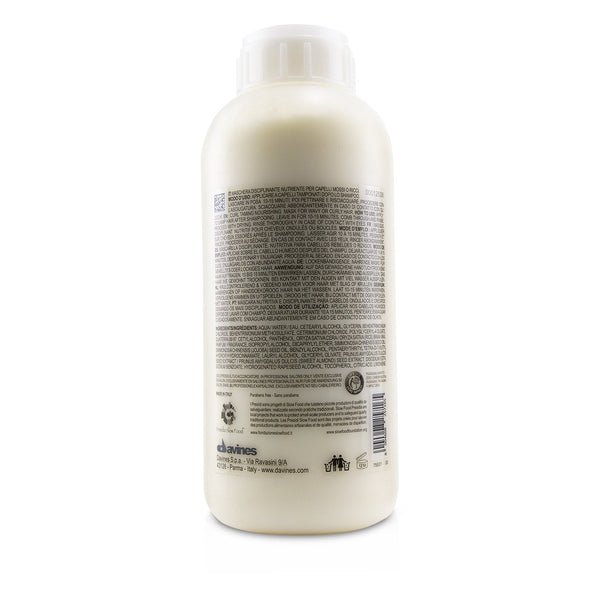 Davines Love Curl Hair Mask (Lovely Curl Taming Nourishing Mask For Wavy or Curly Hair) 