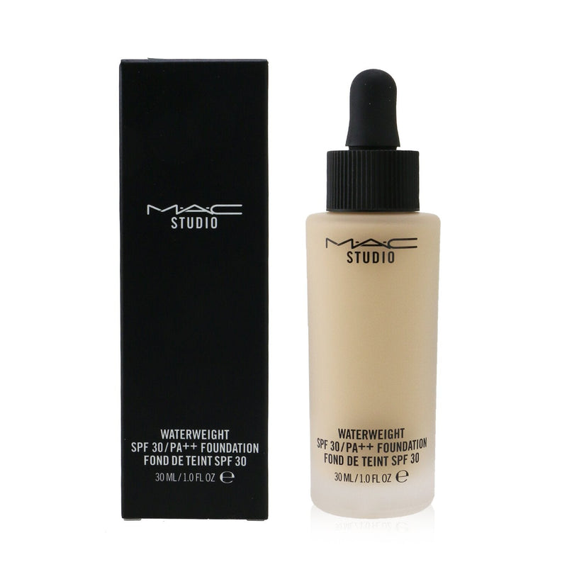 MAC Studio Waterweight Foundation SPF 30 - # NC25 (Light With Golden Peach Undertone) 