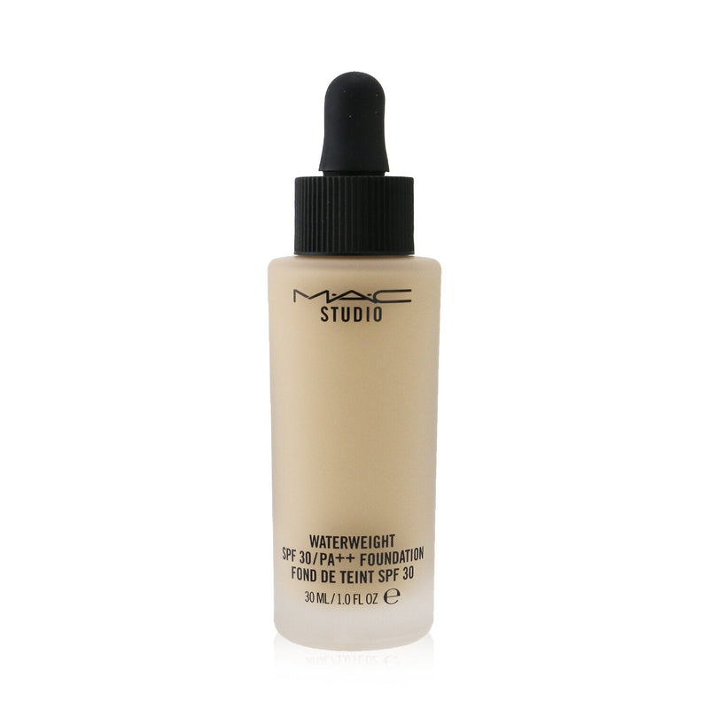 MAC Studio Waterweight Foundation SPF 30 - # NC25 (Light With Golden Peach Undertone) 