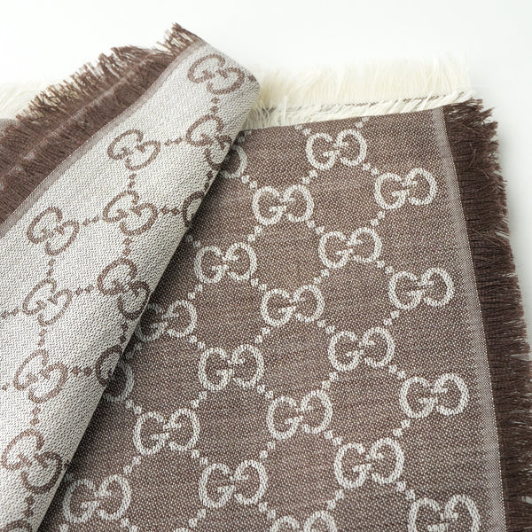 Gucci 281942 Sqaure Scarf  Fixed Size